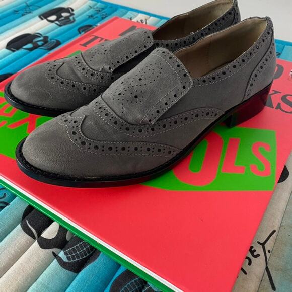 Adrienne Vittadini Neutral Gray Wingtip Brogue Oxford Slip On Loafers Sz 7 - Picture 6 of 14